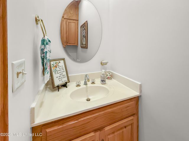 313 Lasalle Court, Flowood, MS 39232