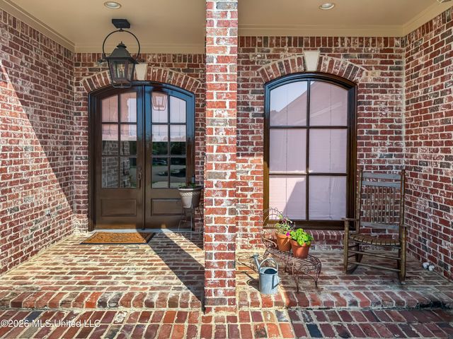 313 Lasalle Court, Flowood, MS 39232