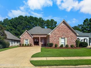 313 Lasalle Court, Flowood, MS 39232