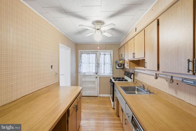 960 FAIRMOUNT AVE, Baltimore, MD 21204