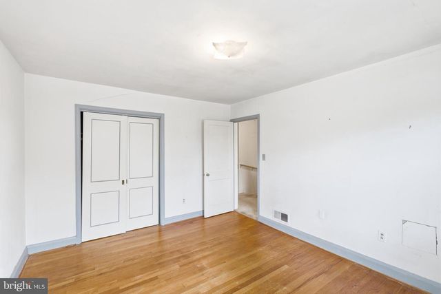 960 FAIRMOUNT AVE, Baltimore, MD 21204