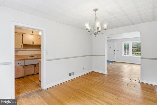 960 FAIRMOUNT AVE, Baltimore, MD 21204