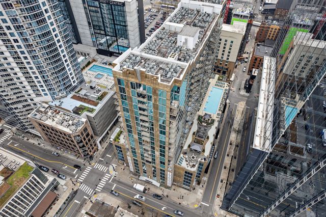301 Demonbreun St Unit 602, Nashville, TN 37201