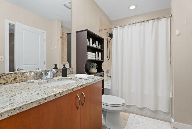 301 Demonbreun St Unit 602, Nashville, TN 37201