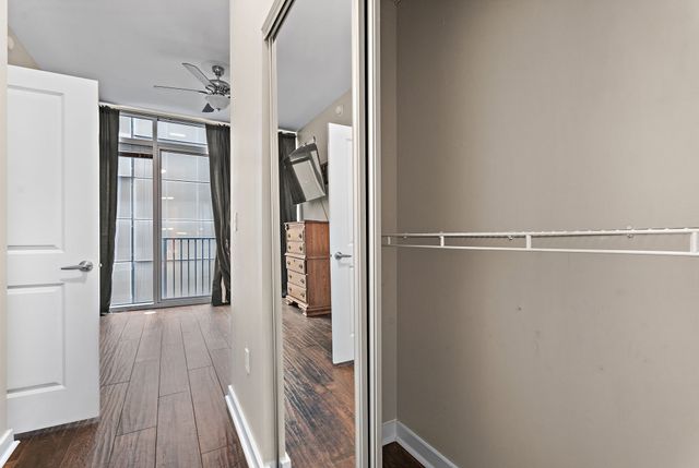 301 Demonbreun St Unit 602, Nashville, TN 37201
