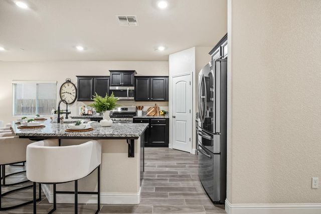 2337 Malaspina, Merced, CA 95340