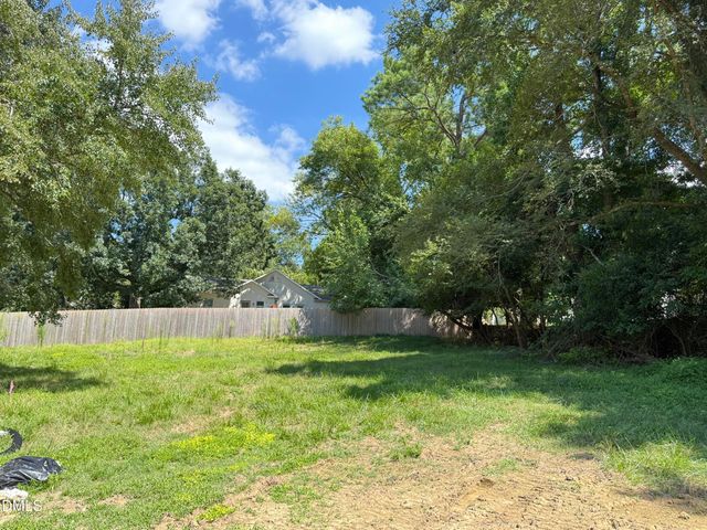 135 Gary Road, Carrboro, NC 27510