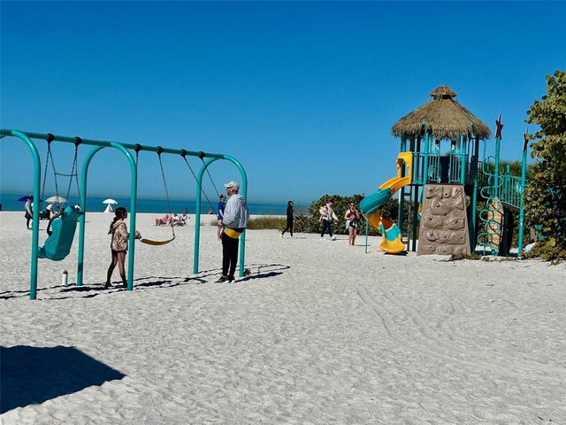 311 63RD STREET, Holmes Beach, FL 34217