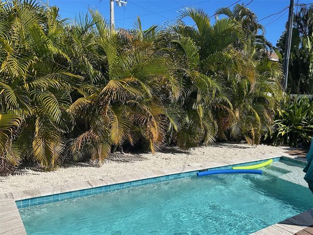 311 63RD STREET, Holmes Beach, FL 34217