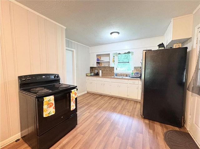 5167 Hiram Lithia Springs Road, Powder Springs, GA 30127