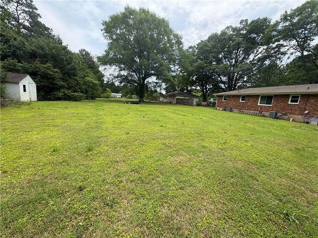5167 Hiram Lithia Springs Road, Powder Springs, GA 30127