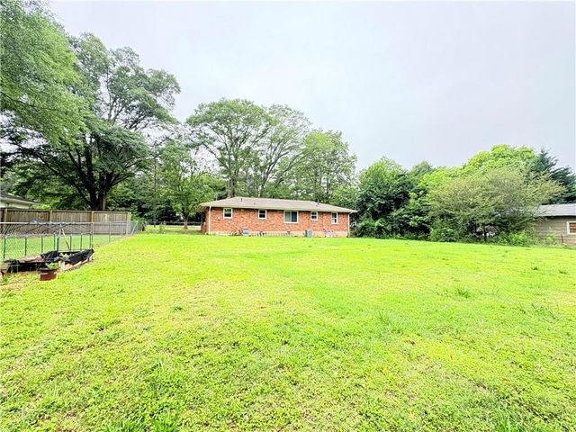 5167 Hiram Lithia Springs Road, Powder Springs, GA 30127