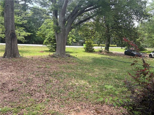 5167 Hiram Lithia Springs Road, Powder Springs, GA 30127