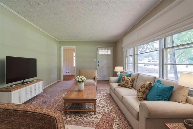 5167 Hiram Lithia Springs Road, Powder Springs, GA 30127