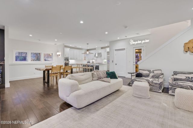 31 26TH Avenue S, Jacksonville Beach, FL 32250