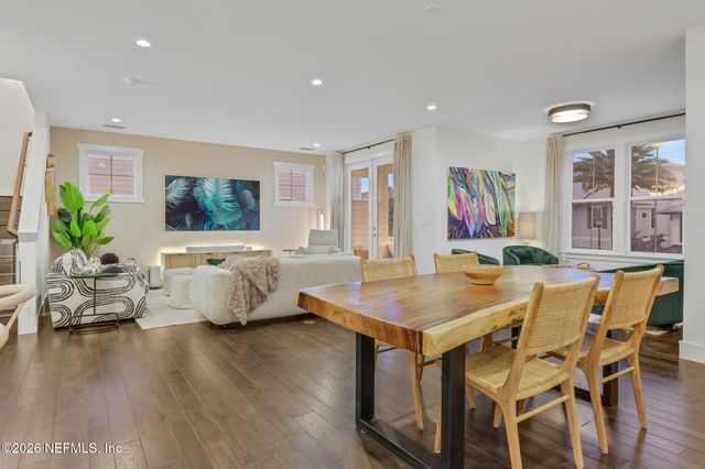 31 26TH Avenue S, Jacksonville Beach, FL 32250