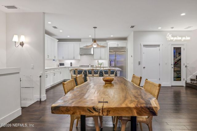 31 26TH Avenue S, Jacksonville Beach, FL 32250