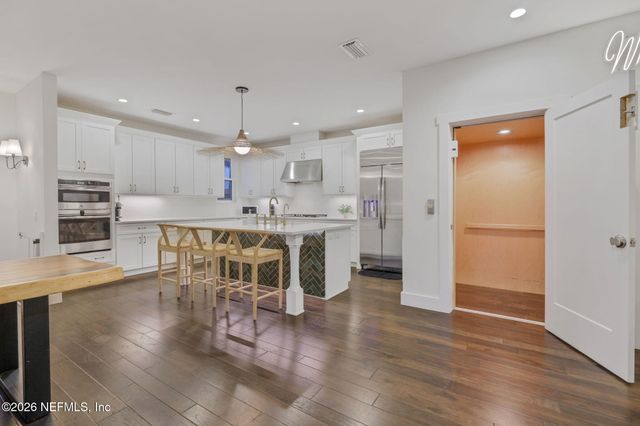 31 26TH Avenue S, Jacksonville Beach, FL 32250