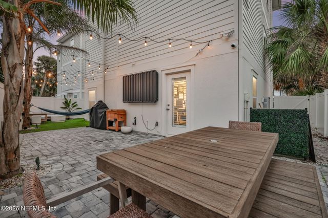 31 26TH Avenue S, Jacksonville Beach, FL 32250