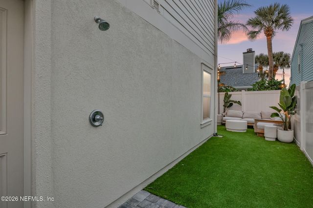 31 26TH Avenue S, Jacksonville Beach, FL 32250