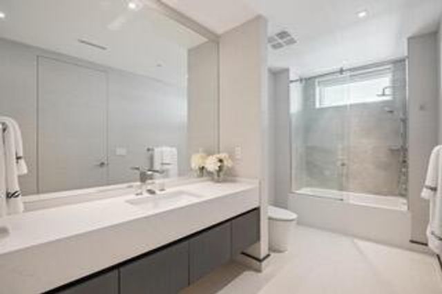 2241 SE 17th Street 801, Fort Lauderdale, FL 33316