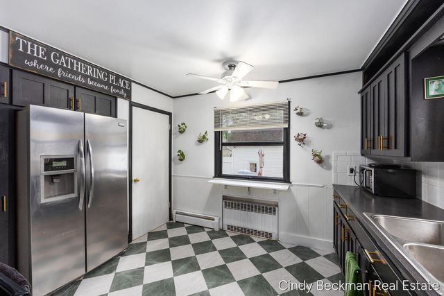 368 E 24th Street, Holland, MI 49423