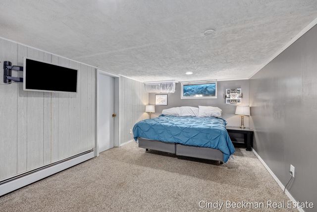 368 E 24th Street, Holland, MI 49423