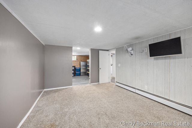 368 E 24th Street, Holland, MI 49423