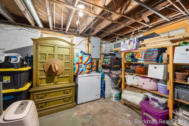 368 E 24th Street, Holland, MI 49423