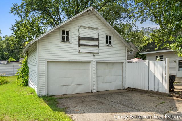 368 E 24th Street, Holland, MI 49423
