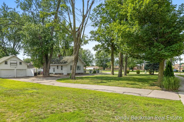 368 E 24th Street, Holland, MI 49423