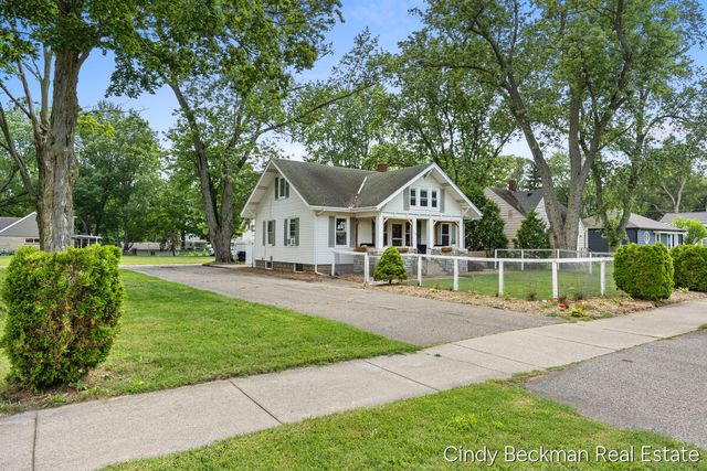 368 E 24th Street, Holland, MI 49423