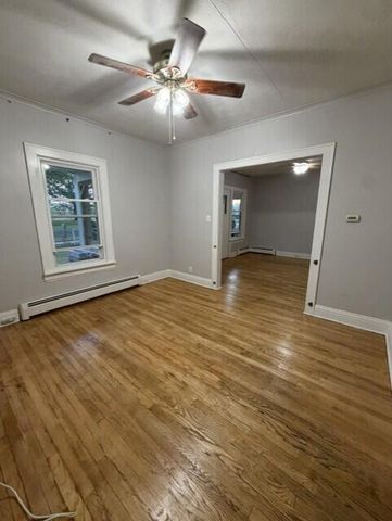 368 E 24th Street, Holland, MI 49423