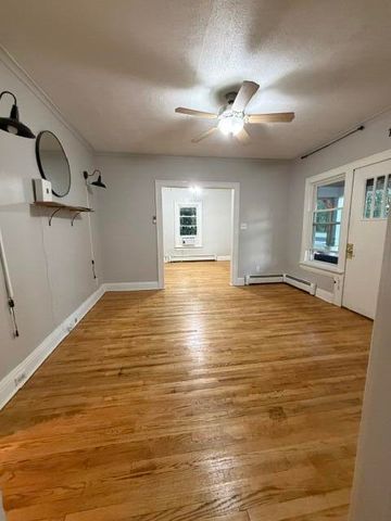 368 E 24th Street, Holland, MI 49423