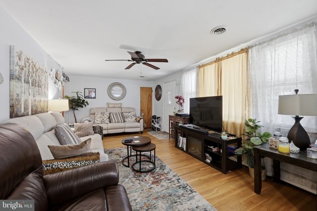 723 SHARON AVE, Collingdale, PA 19023