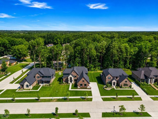 11891 Ovation Court, Shelby Twp, MI 48315