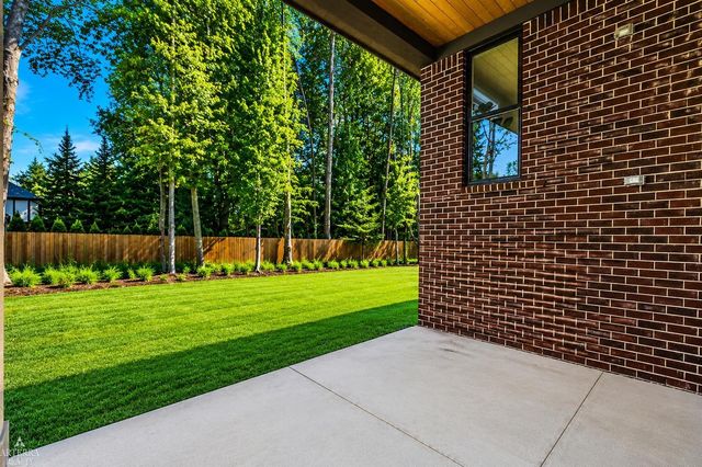 11891 Ovation Court, Shelby Twp, MI 48315