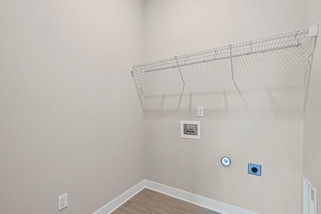 9906 DELPHINIUM DR N, Cordova, TN 38018