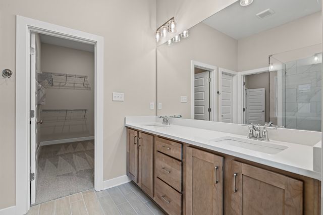 9906 DELPHINIUM DR N, Cordova, TN 38018