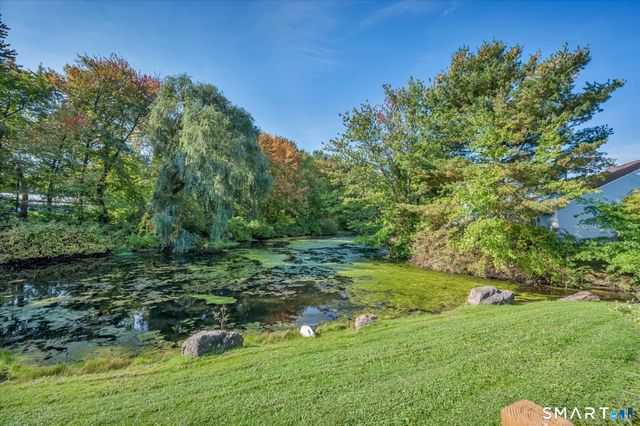95 Copper Beech Drive 95, Rocky Hill, CT 06067
