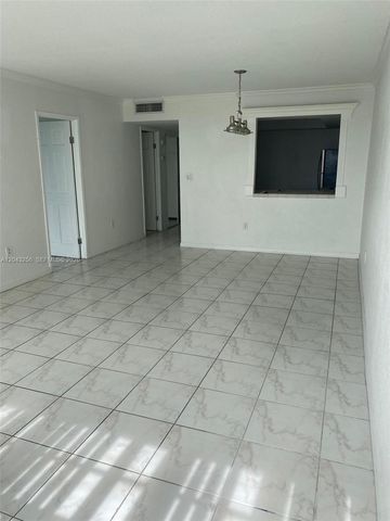 1301 NE Miami Gardens Dr 701W, Miami, FL 33179