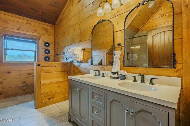 615 Rainbow Road, Sevierville, TN 37862