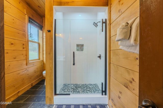 615 Rainbow Road, Sevierville, TN 37862