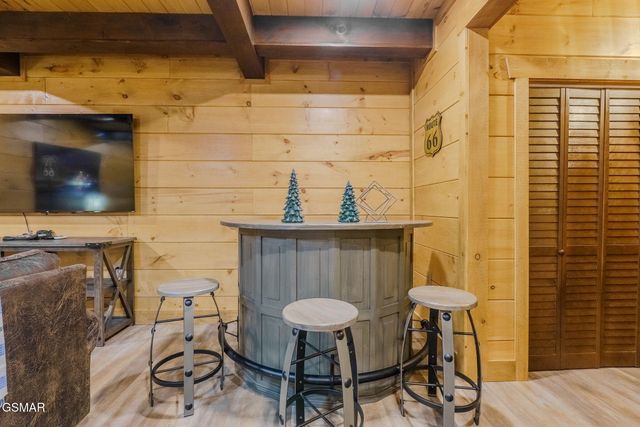 615 Rainbow Road, Sevierville, TN 37862