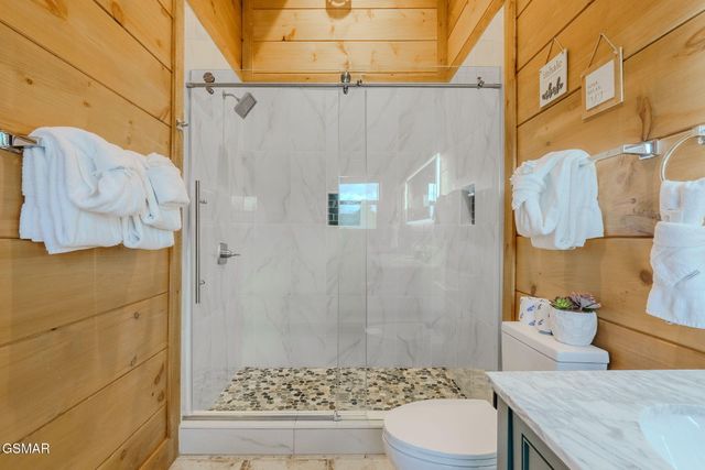 615 Rainbow Road, Sevierville, TN 37862