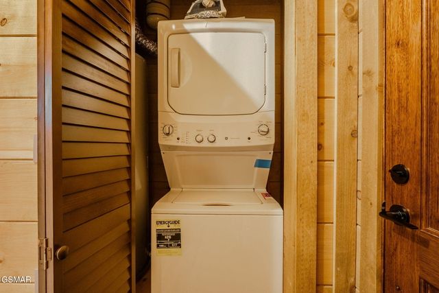 615 Rainbow Road, Sevierville, TN 37862