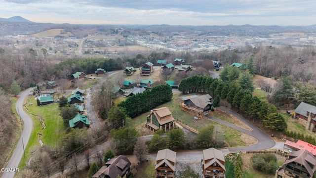 615 Rainbow Road, Sevierville, TN 37862