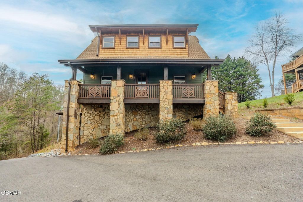 615 Rainbow Road, Sevierville, TN 37862