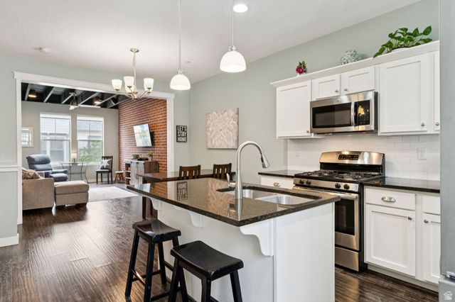 855 W CAPRAIA CT, Midvale, UT 84047