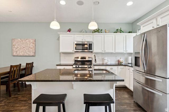 855 W CAPRAIA CT, Midvale, UT 84047